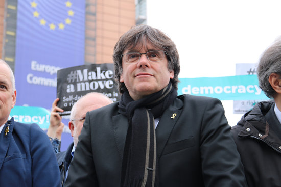 Puigdemont protests his ban on running in the European elections (Natàlia Segura/ACN)